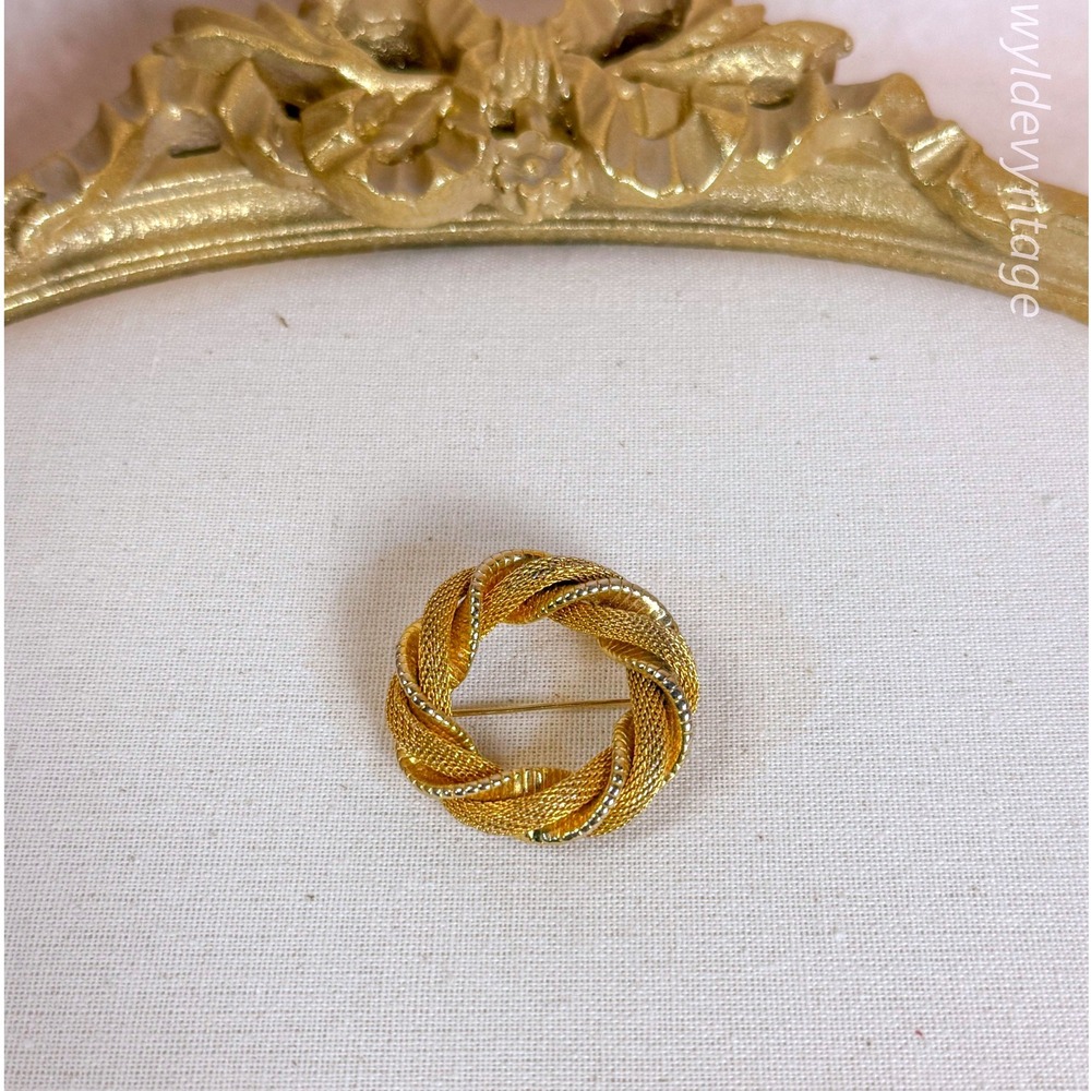 Gold Circle Brooch